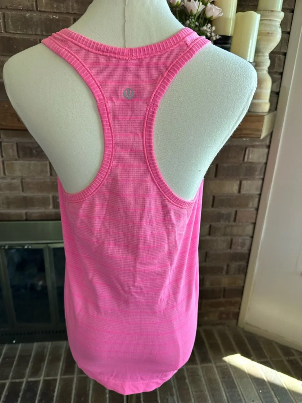 Lululemon Swiftly Tech Racerback Tank Top 2.0 Bright Pink Stripe Size 8